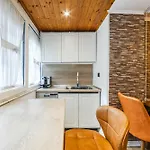 Apartment Cozy In Bllok 5 Min Walk From Park